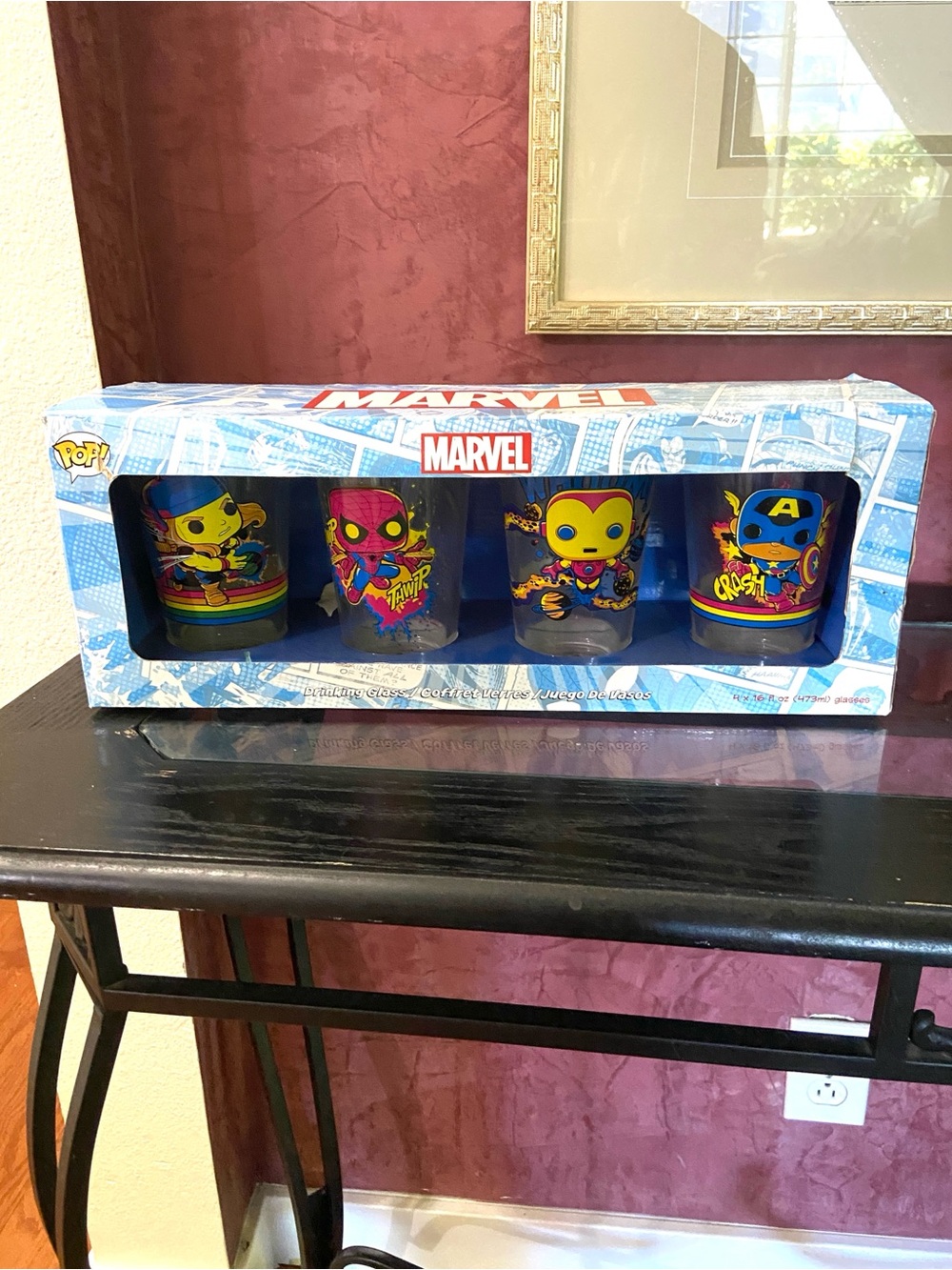 Funko Pop Marvel: Super Heroes Blacklight Glass Set NEW